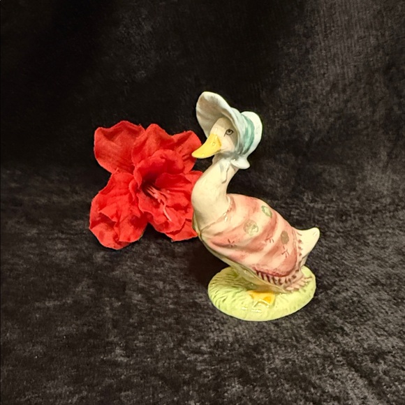 Beatrix Potter Porcelain Figurine "Jemima Puddleduck" Royal Albert England - Picture 6 of 7